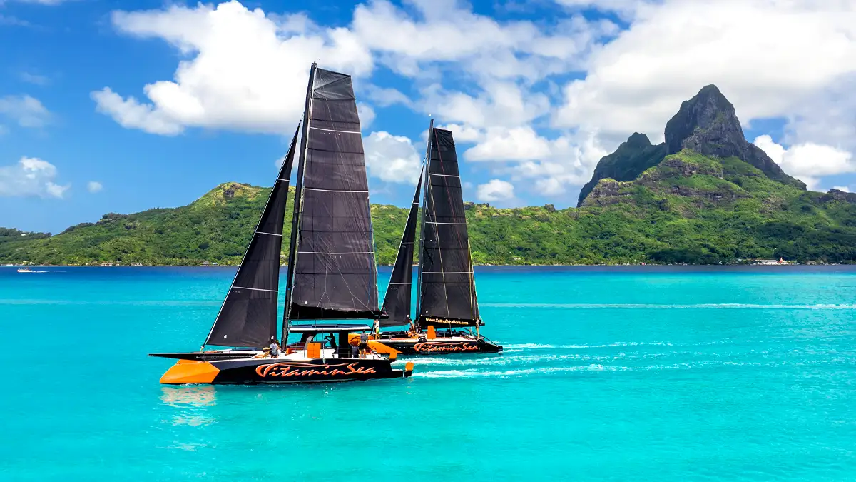 Catamaran tours in Bora Bora